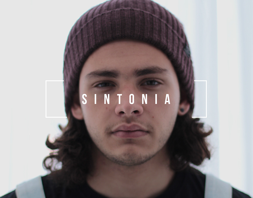 Cover image for Felipe Sanches SINTONIA Music Video.