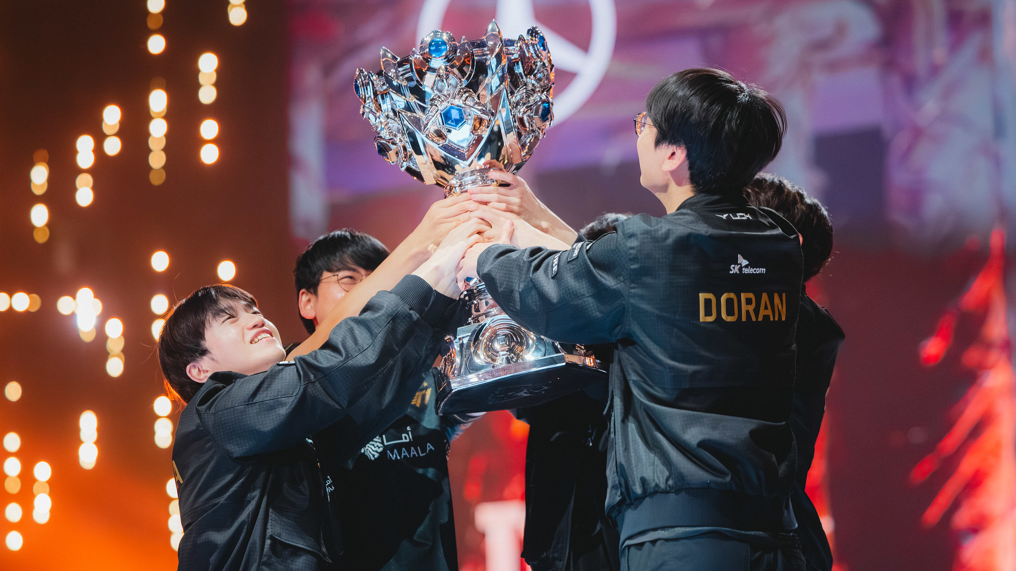 Riot Worlds 25 visual 24.