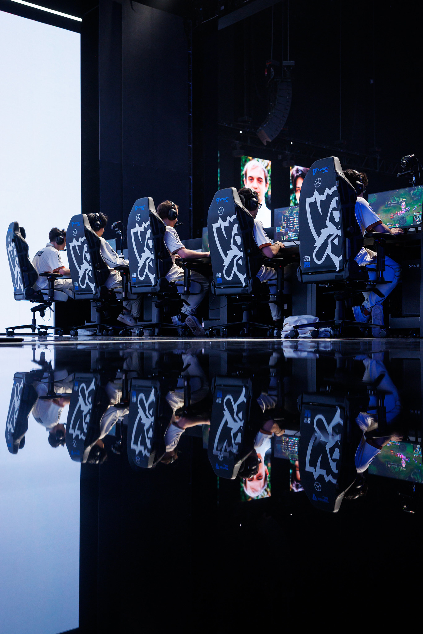 Riot Worlds 25 visual 28.